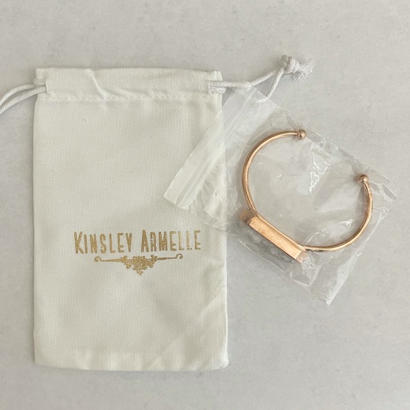 Rose Gold Quartz Bracelet - Picture 2 of 2